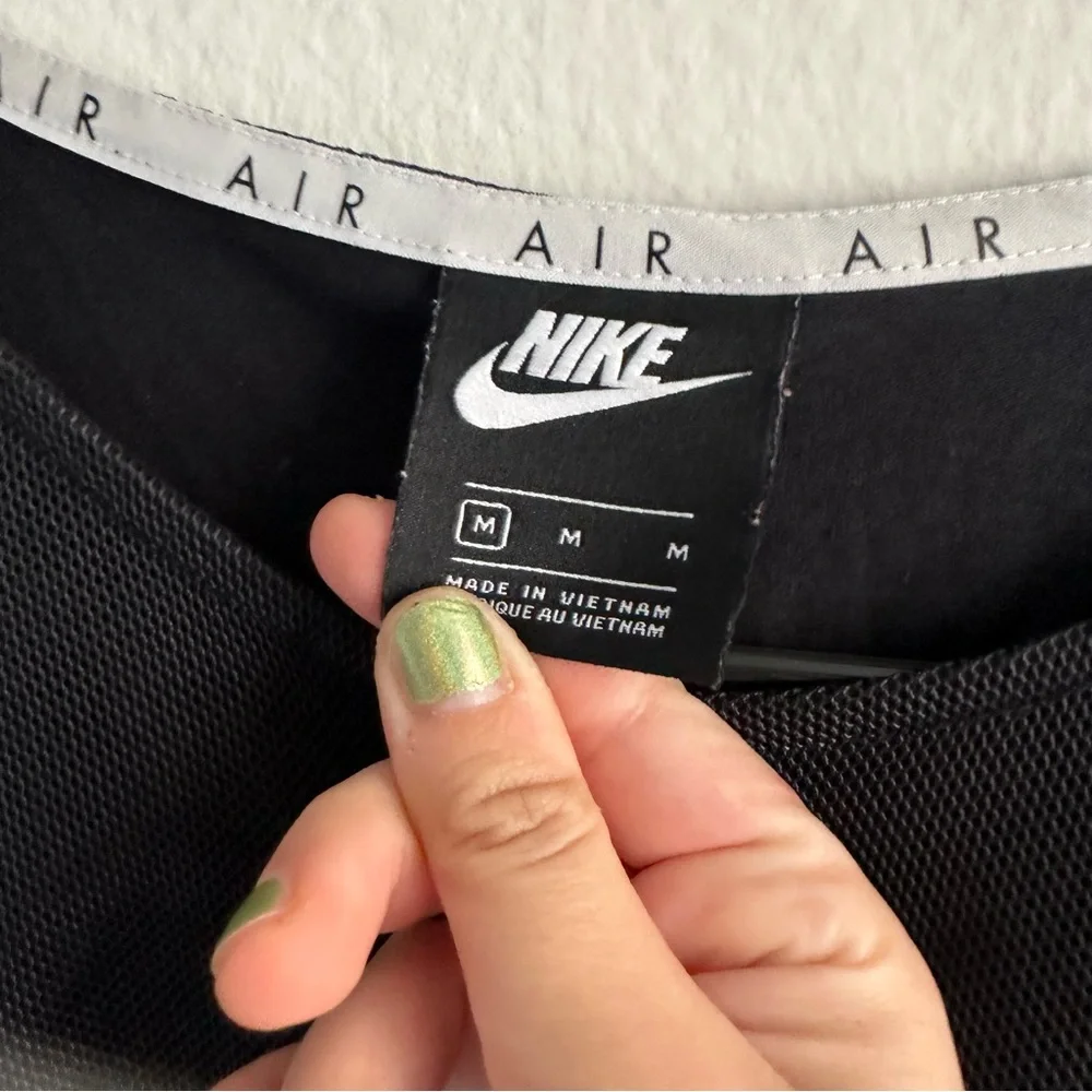 Nike meshy tee